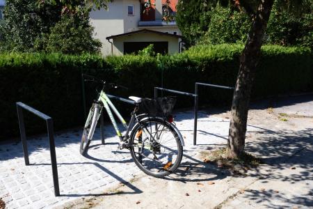 NOVA STOJALA ZA KOLESA 02 FOTO LJUBO VUKELIČ